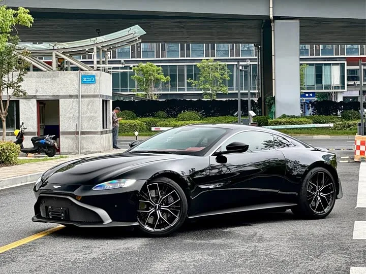 Aston Martin V8 Vantage 2022 из Китая — купить под ключ