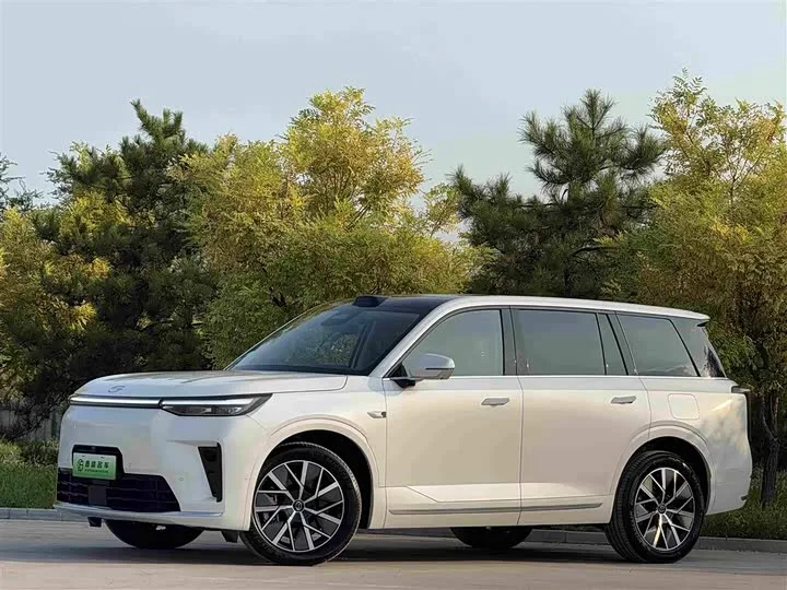 GAC Trumpchi S9 2025 из Китая — купить под ключ