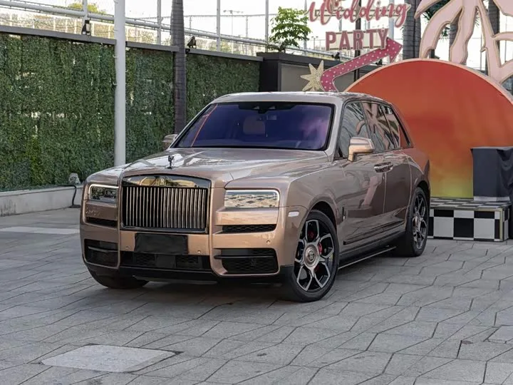 Rolls-Royce Cullinan 2022 из Китая — купить под ключ