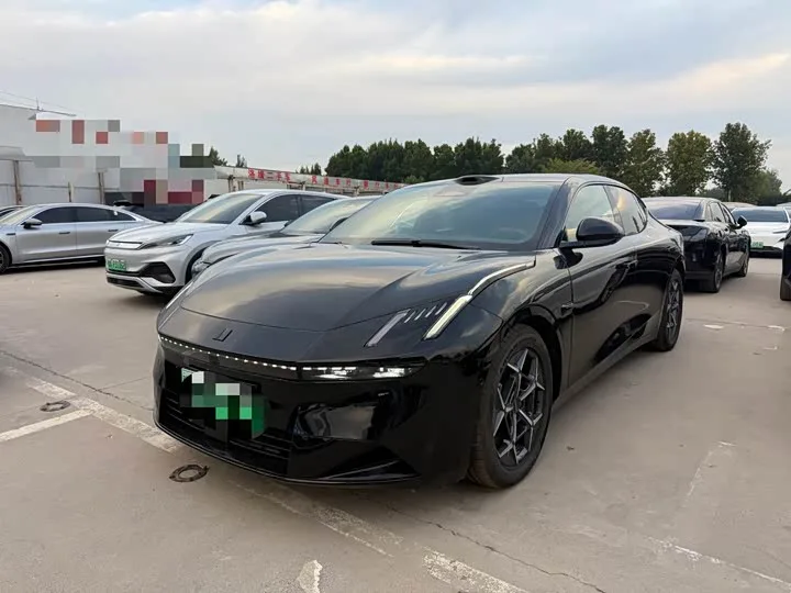 Lynk & Co 30 EM-P Hybrid 2025 из Китая — купить под ключ