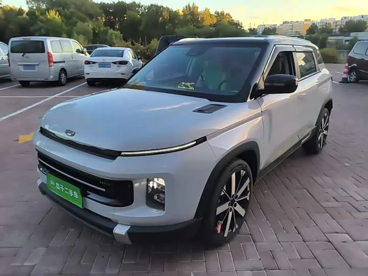Geely Icon 2023 из Китая — купить под ключ