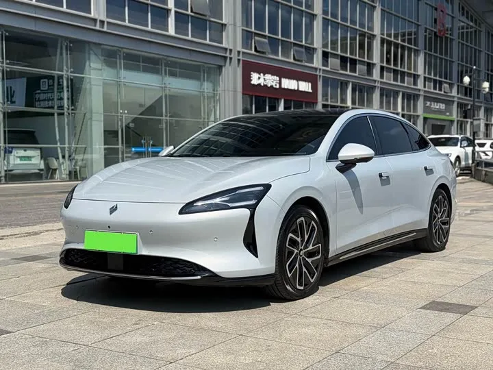 Baojun Xiangjing 2025 из Китая — купить под ключ
