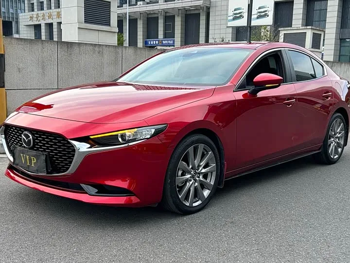 Mazda 3 (Axela) 2023 из Китая — купить под ключ