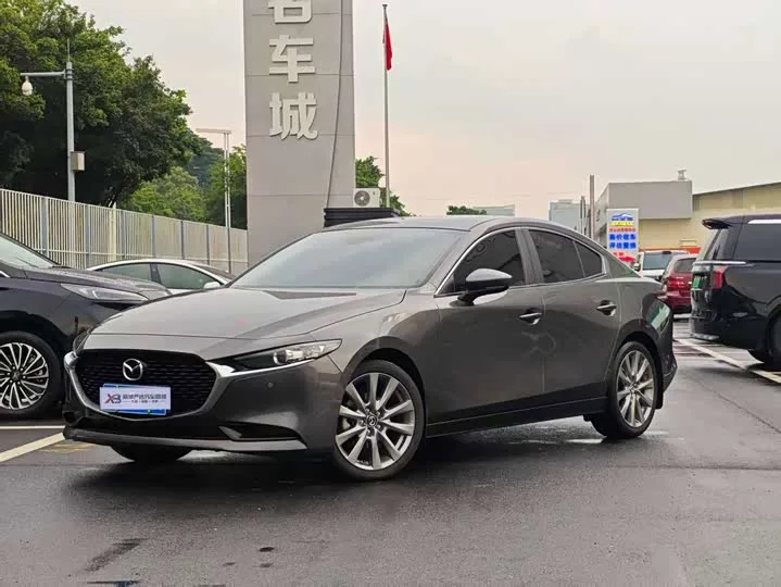 Mazda 3 (Axela) 2024 из Китая — купить под ключ