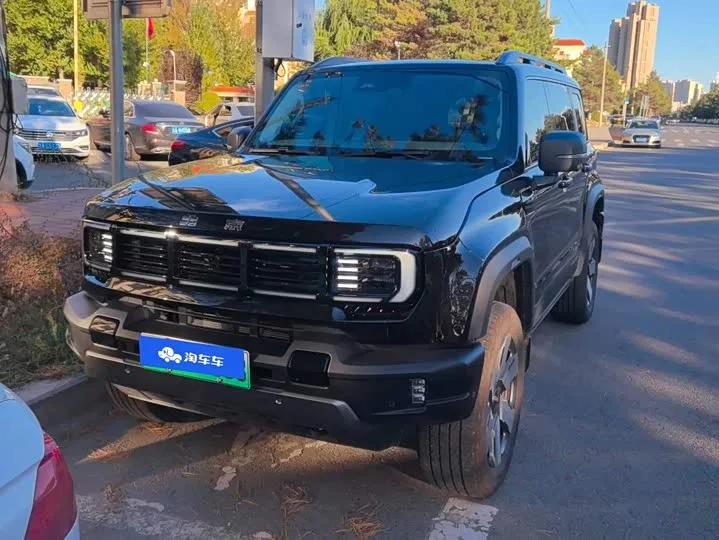 BAIC Beijing BJ40 Hybrid 2025 из Китая — купить под ключ