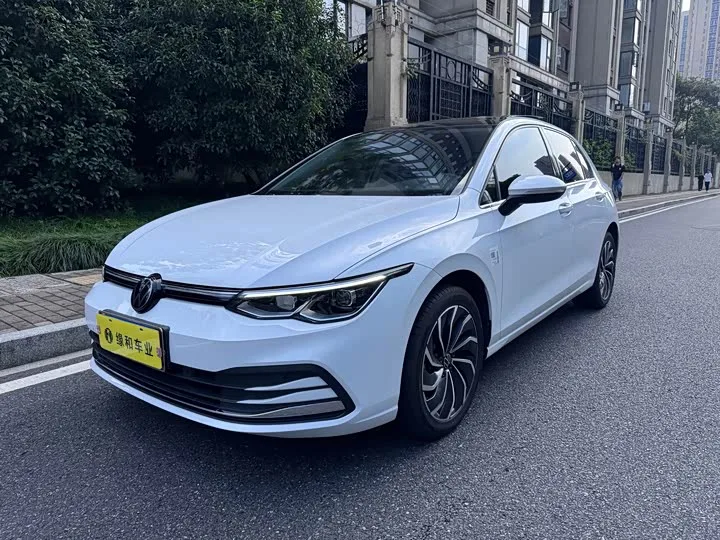 Volkswagen Golf 2025 из Китая — купить под ключ