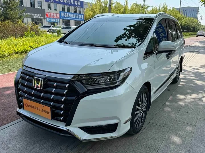 Honda Elysion 2022 из Китая — купить под ключ