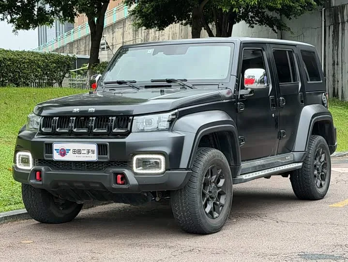 BAIC Beijing BJ40 2023 из Китая — купить под ключ
