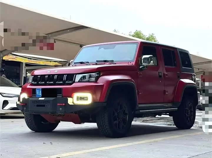 BAIC Beijing BJ40 2023 из Китая — купить под ключ