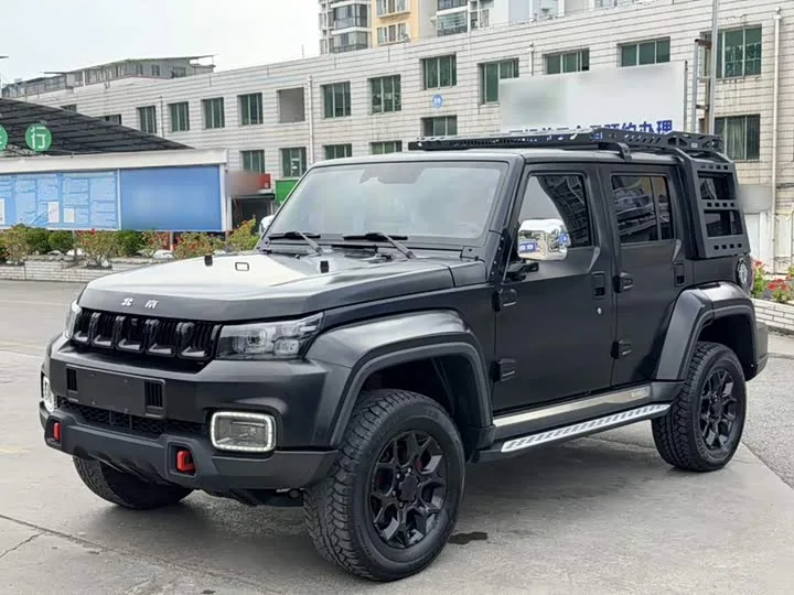 BAIC Beijing BJ40 2023 из Китая — купить под ключ