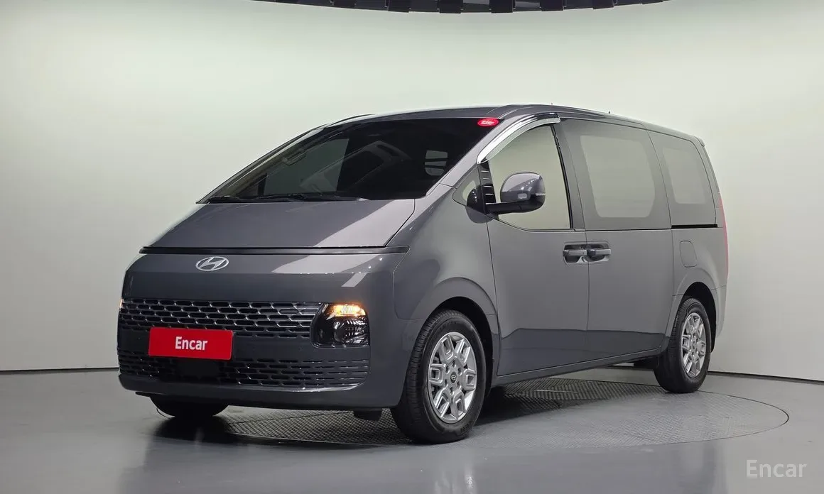 Hyundai Staria 2025 из Кореи — купить под ключ