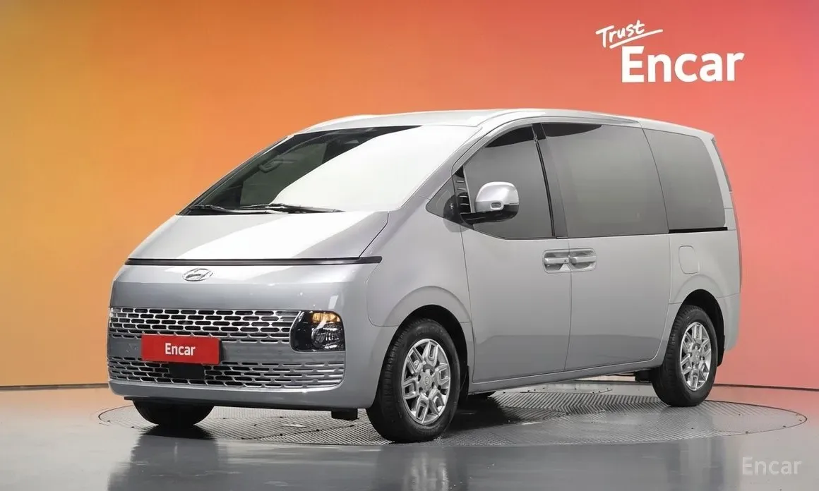 Hyundai Staria 2023 из Кореи — купить под ключ