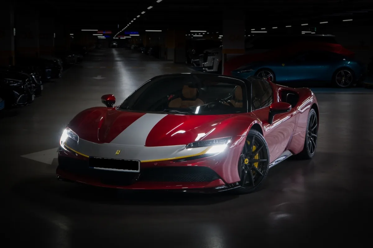 Ferrari SF90 2023 из Кореи — купить под ключ