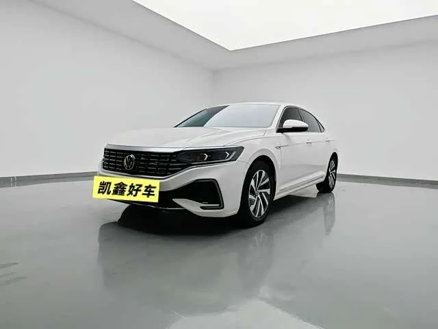 Volkswagen Passat Hybrid 2022 из Китая — купить под ключ