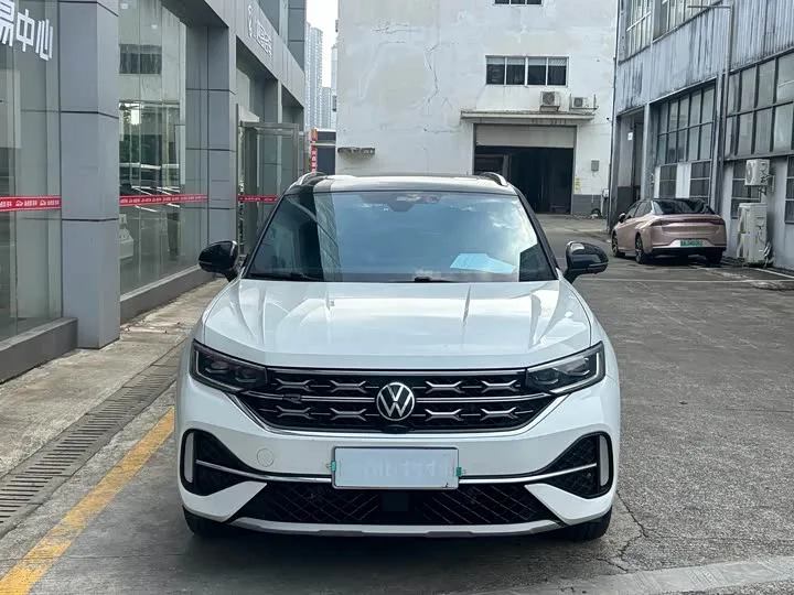 Volkswagen Tayron X 2023 из Китая — купить под ключ