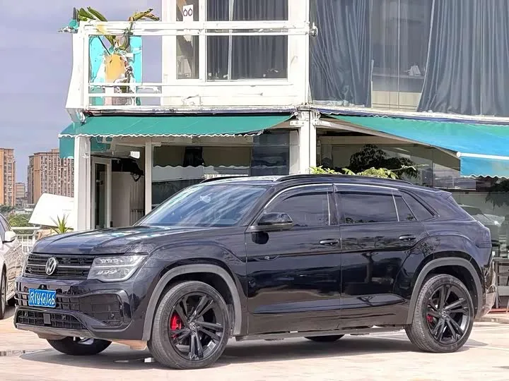 Volkswagen Teramont X 2023 из Китая — купить под ключ