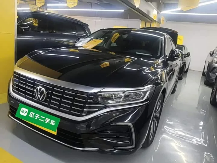 Volkswagen Passat Hybrid 2022 из Китая — купить под ключ