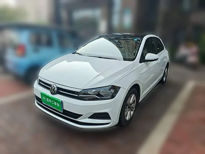 Volkswagen Polo 2023 из Китая — купить под ключ