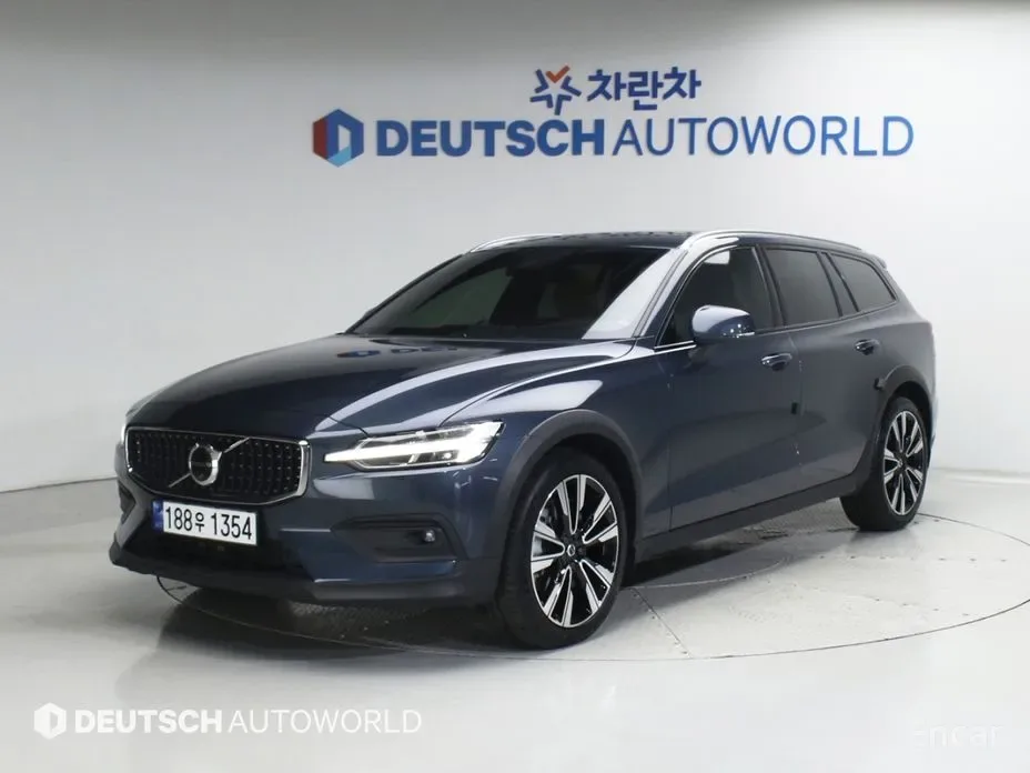 Volvo V60 2024 из Кореи — купить под ключ