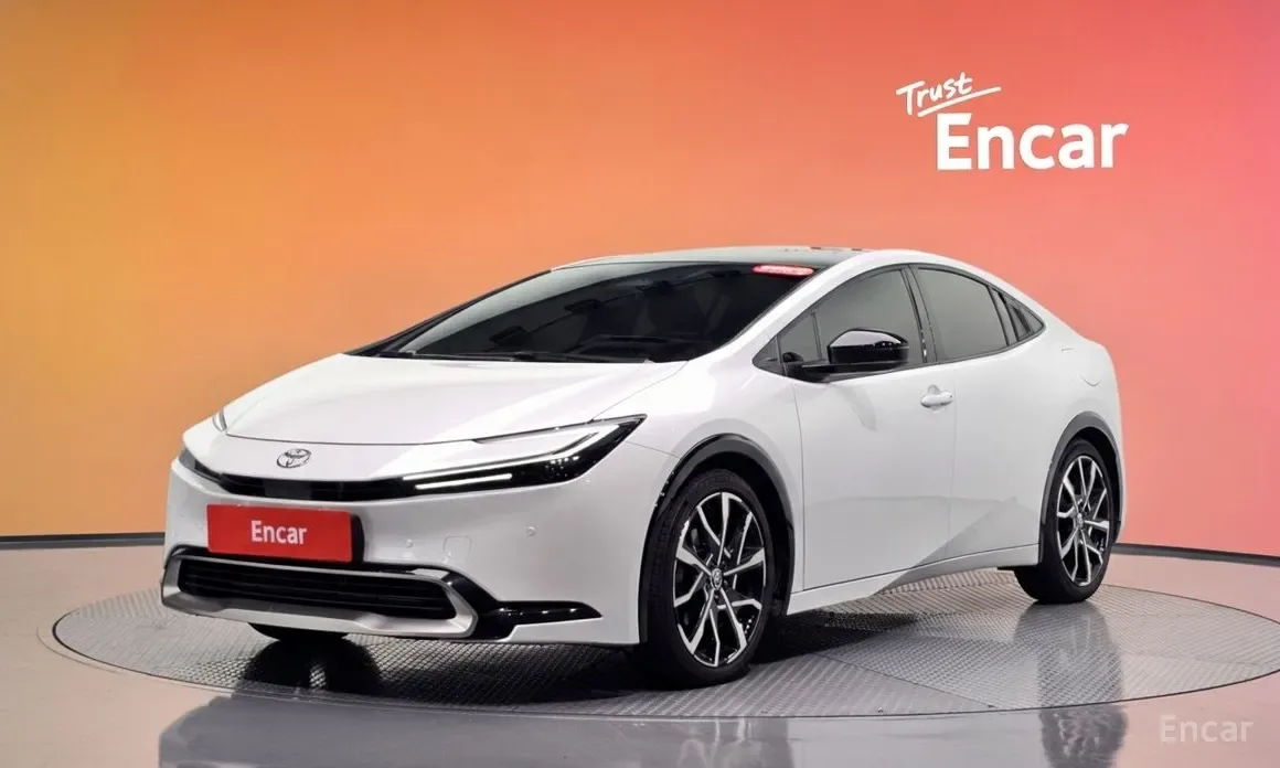 Toyota Prius 2024 из Кореи — купить под ключ