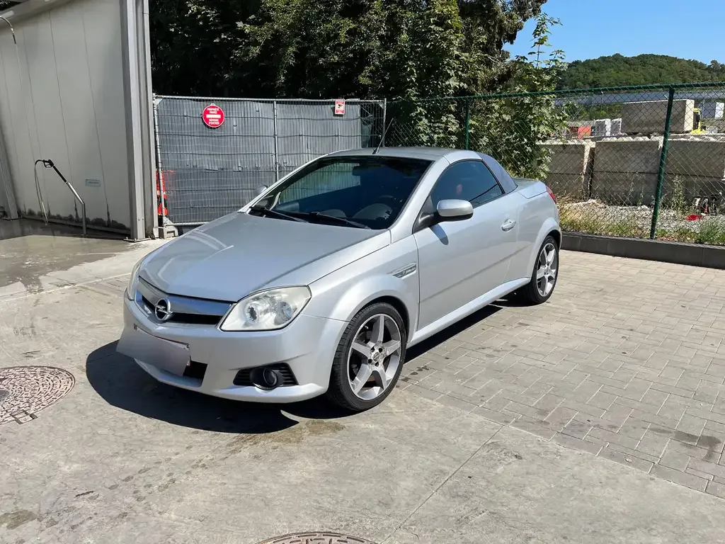 Opel Tigra 2007 из Европы — купить под ключ