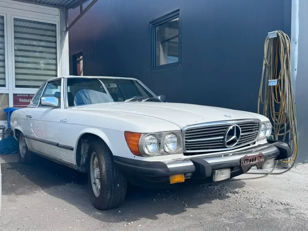 Mercedes-Benz SL 380 1982 из Европы — купить под ключ