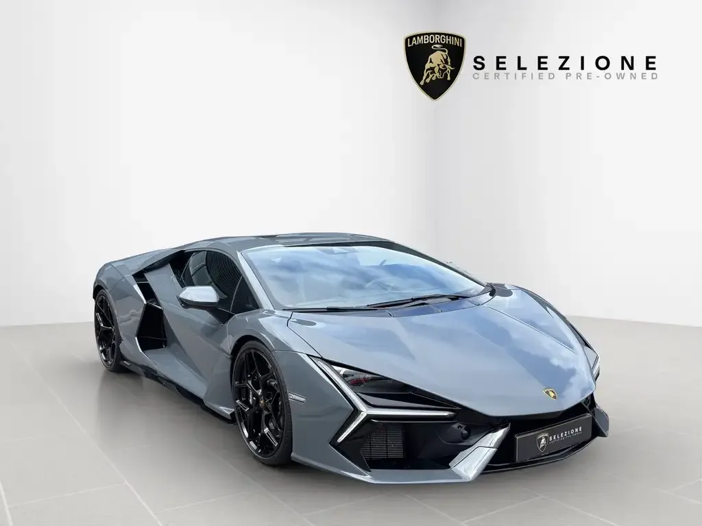 Lamborghini Revuelto 2025 из Европы — купить под ключ