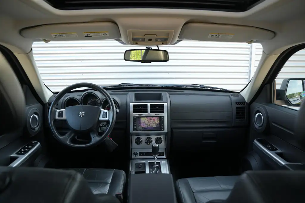 Dodge Nitro 2013 из Европы — купить под ключ