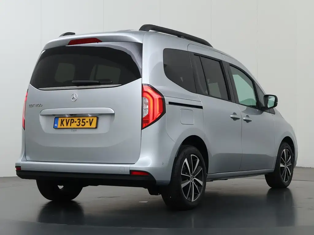 Mercedes-Benz EQT 2024 из Европы — купить под ключ