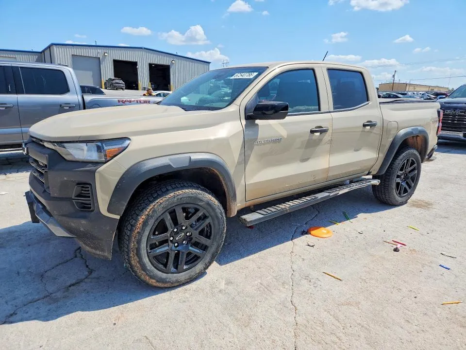 Chevrolet Colorado T 2023 из США — купить под ключ