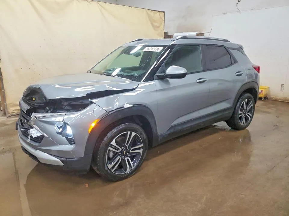 Chevrolet Trailblzr 2025 из США — купить под ключ