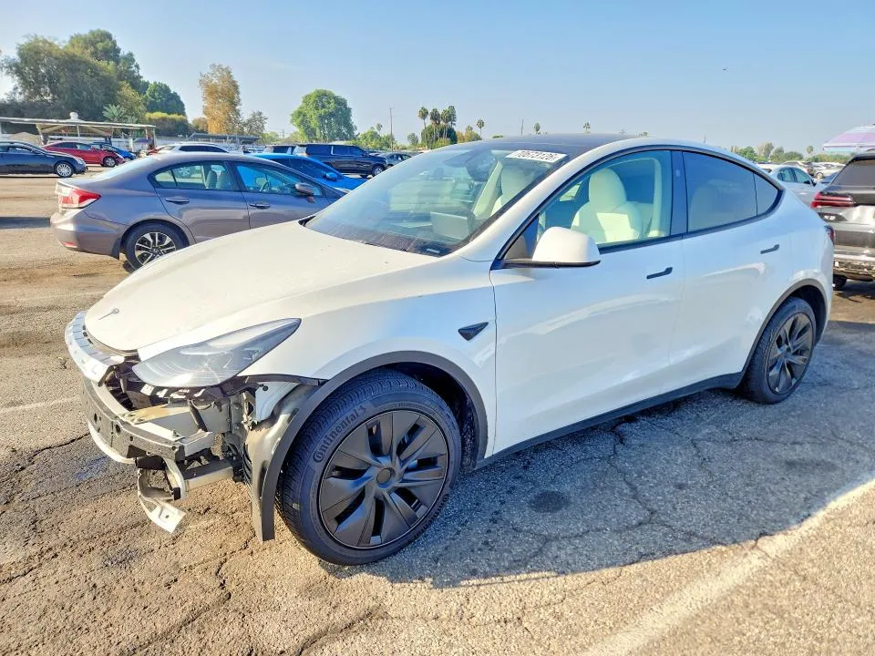 Tesla Model Y 2025 из США — купить под ключ