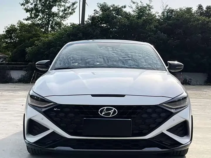 Hyundai Lafesta 2023 из Китая — купить под ключ