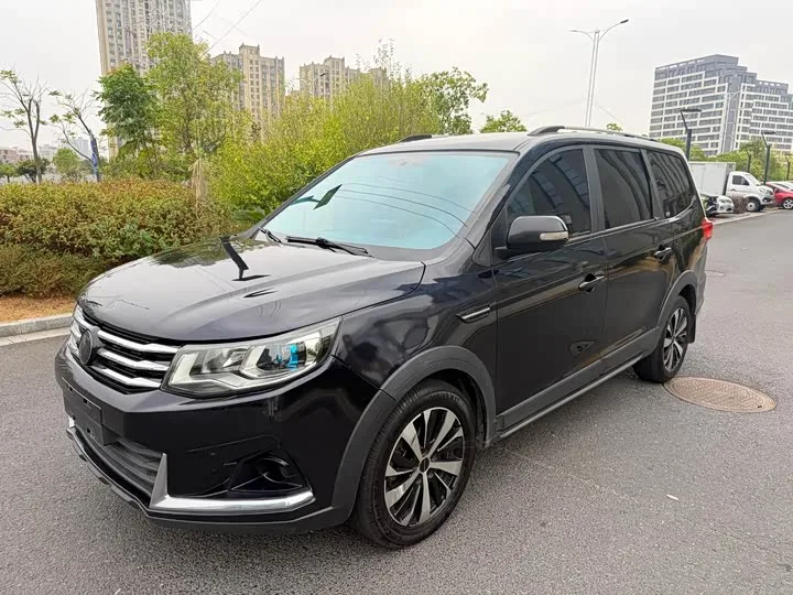 Dongfeng Forthing SX6 2022 из Китая — купить под ключ