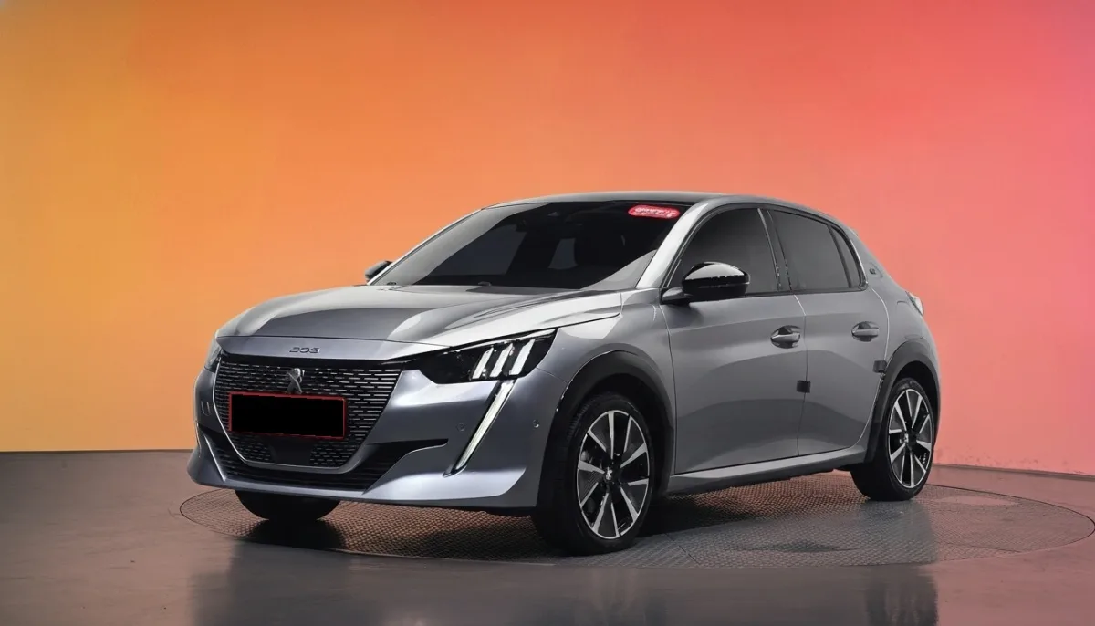 Peugeot 208 2022 из Кореи — купить под ключ