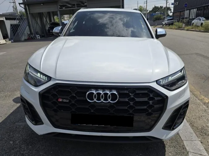 Audi SQ5 2023 из Кореи — купить под ключ