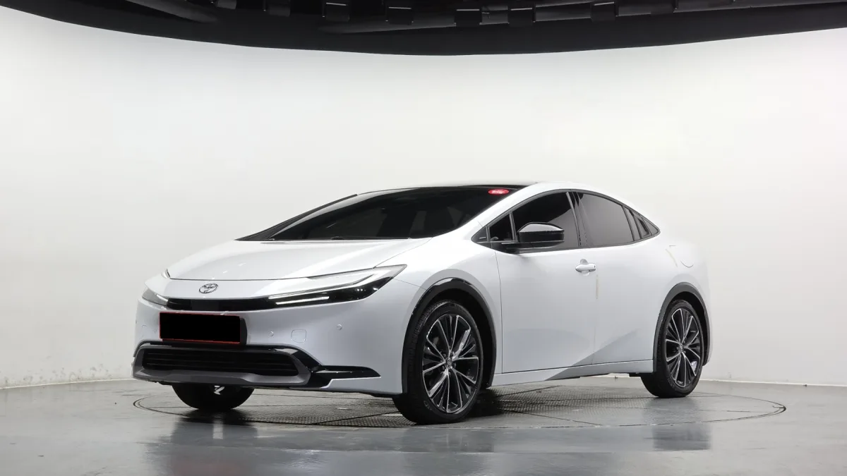Toyota Prius 2026 из Кореи — купить под ключ