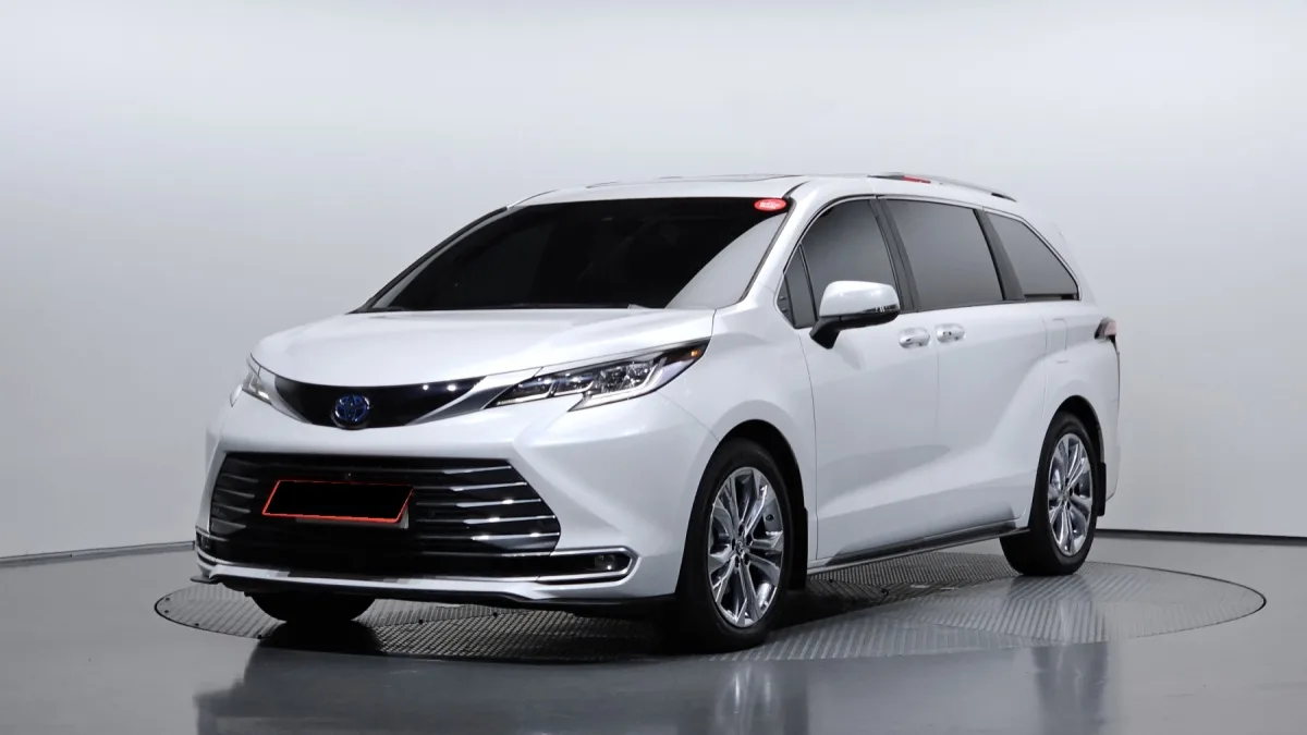 Toyota Sienna 2023 из Кореи — купить под ключ