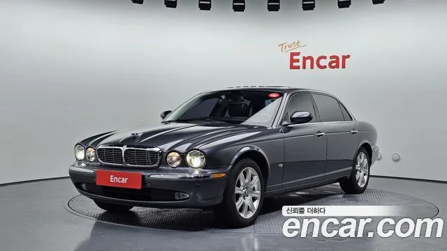 Jaguar XJ-8 2006 из Кореи — купить под ключ