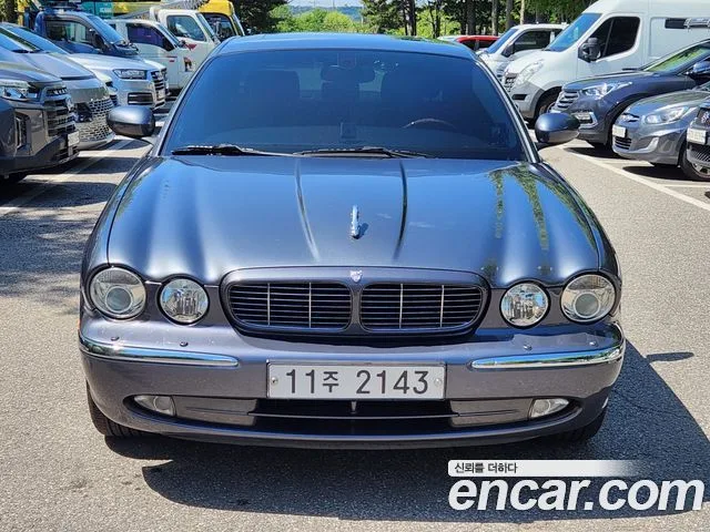 Jaguar XJ-8 2005 из Кореи — купить под ключ