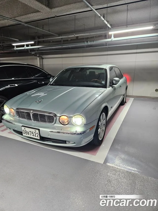 Jaguar XJ-8 2006 из Кореи — купить под ключ