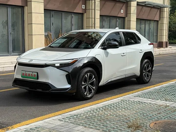 Toyota bZ4X 2023 из Китая — купить под ключ