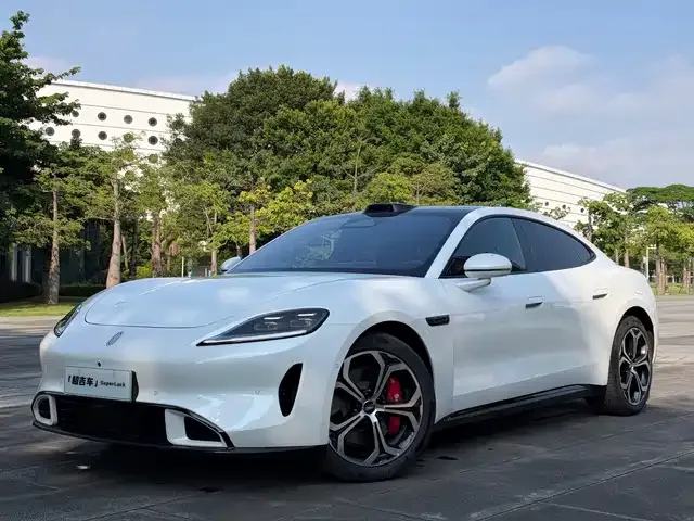 Shangjie (Huawei × SAIC) Z7 2026 из Китая — купить под ключ