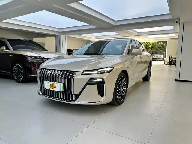 Roewe M7 DMH 2025 из Китая — купить под ключ