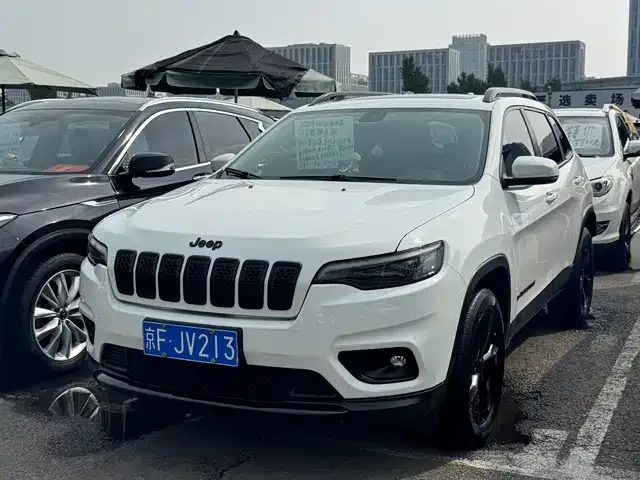 Jeep Cherokee 2022 из Китая — купить под ключ