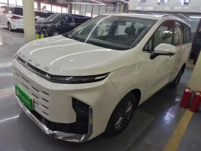 Maxus G50 Hybrid 2025 из Китая — купить под ключ