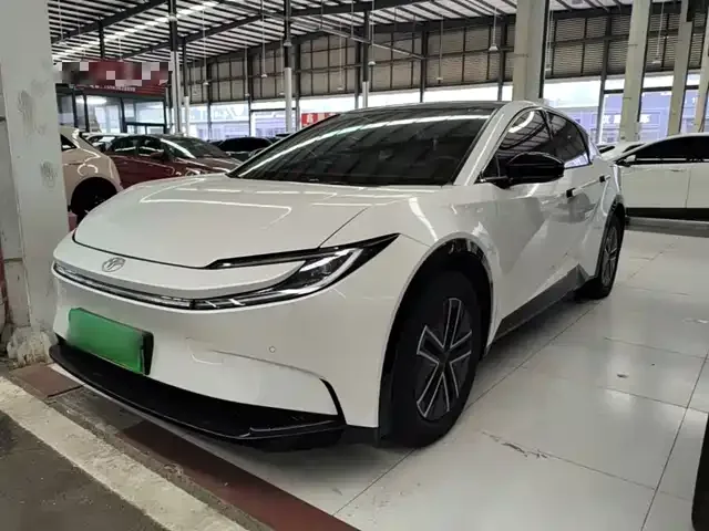 Toyota bZ5 2026 из Китая — купить под ключ