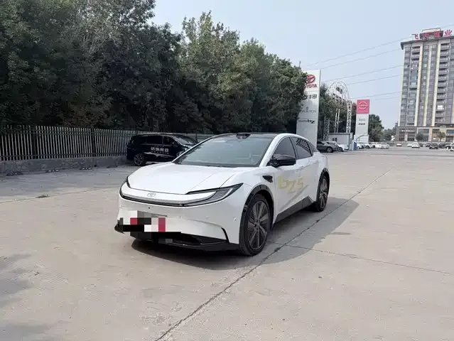 Toyota bZ5 2025 из Китая — купить под ключ