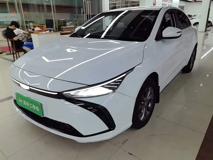 Geely Geometry G6 2023 из Китая — купить под ключ