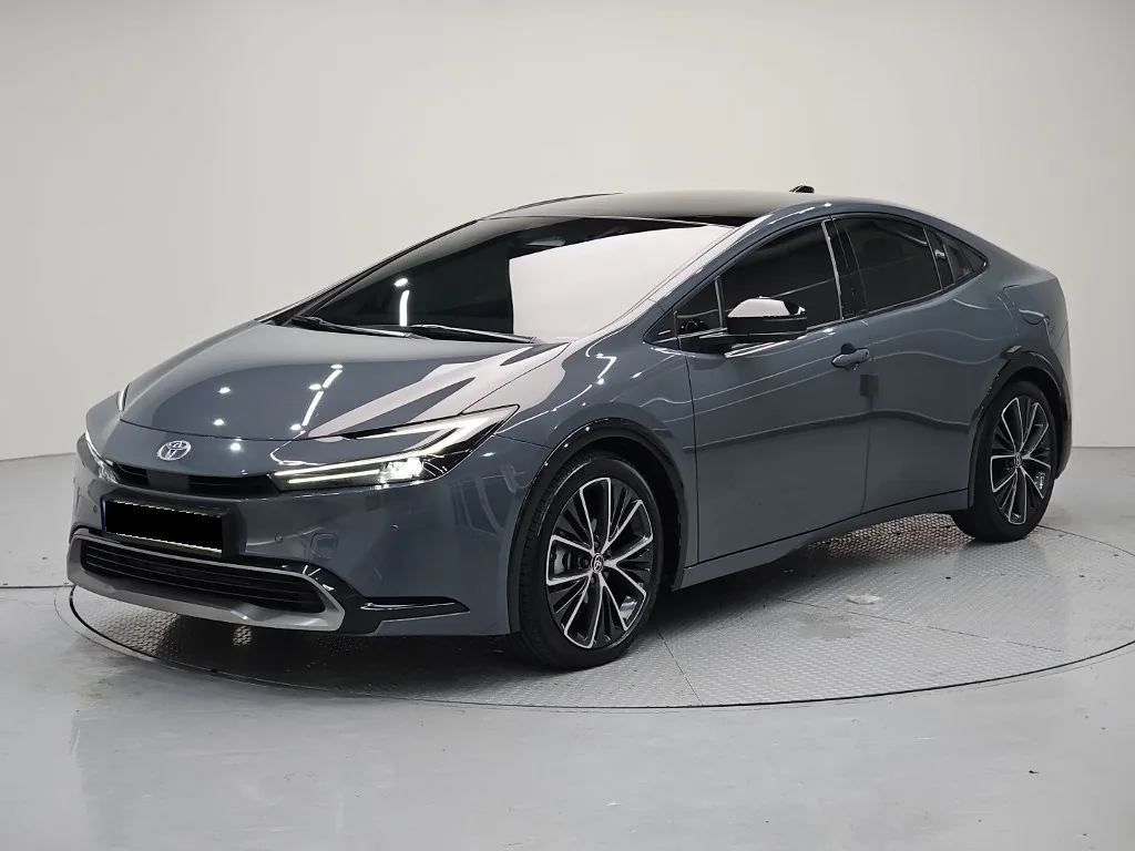 Toyota Prius 2024 из Кореи — купить под ключ